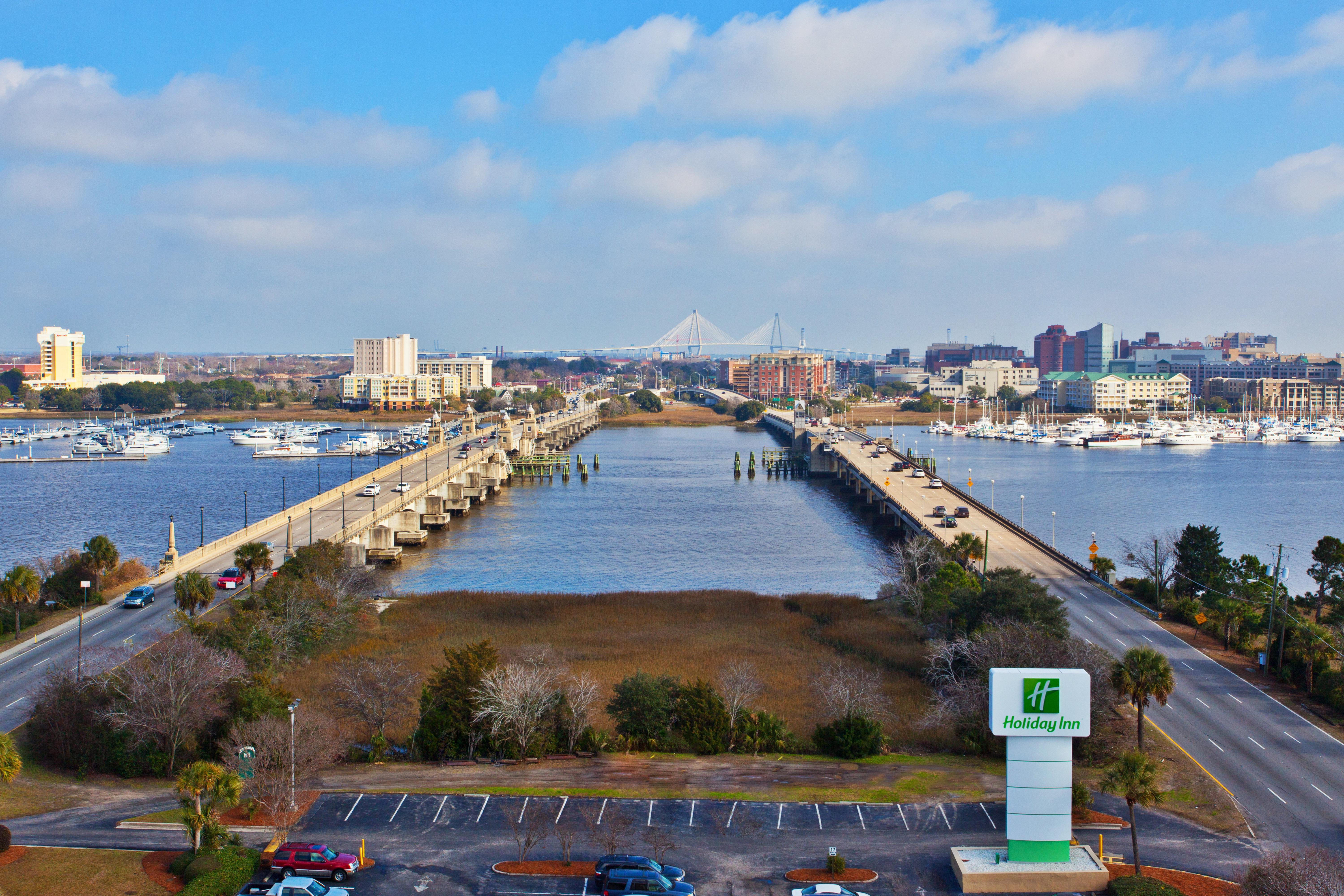 Holiday Inn Charleston-Riverview, An Ihg Hotel Exteriör bild