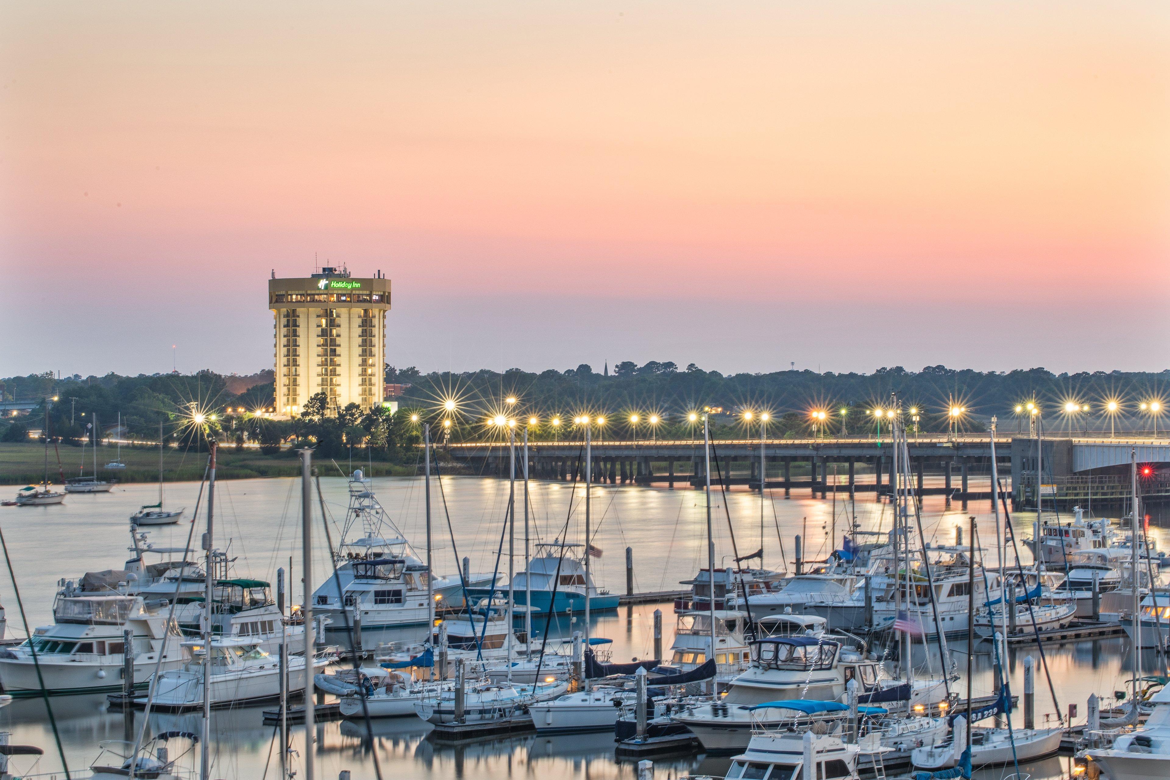 Holiday Inn Charleston-Riverview, An Ihg Hotel Exteriör bild