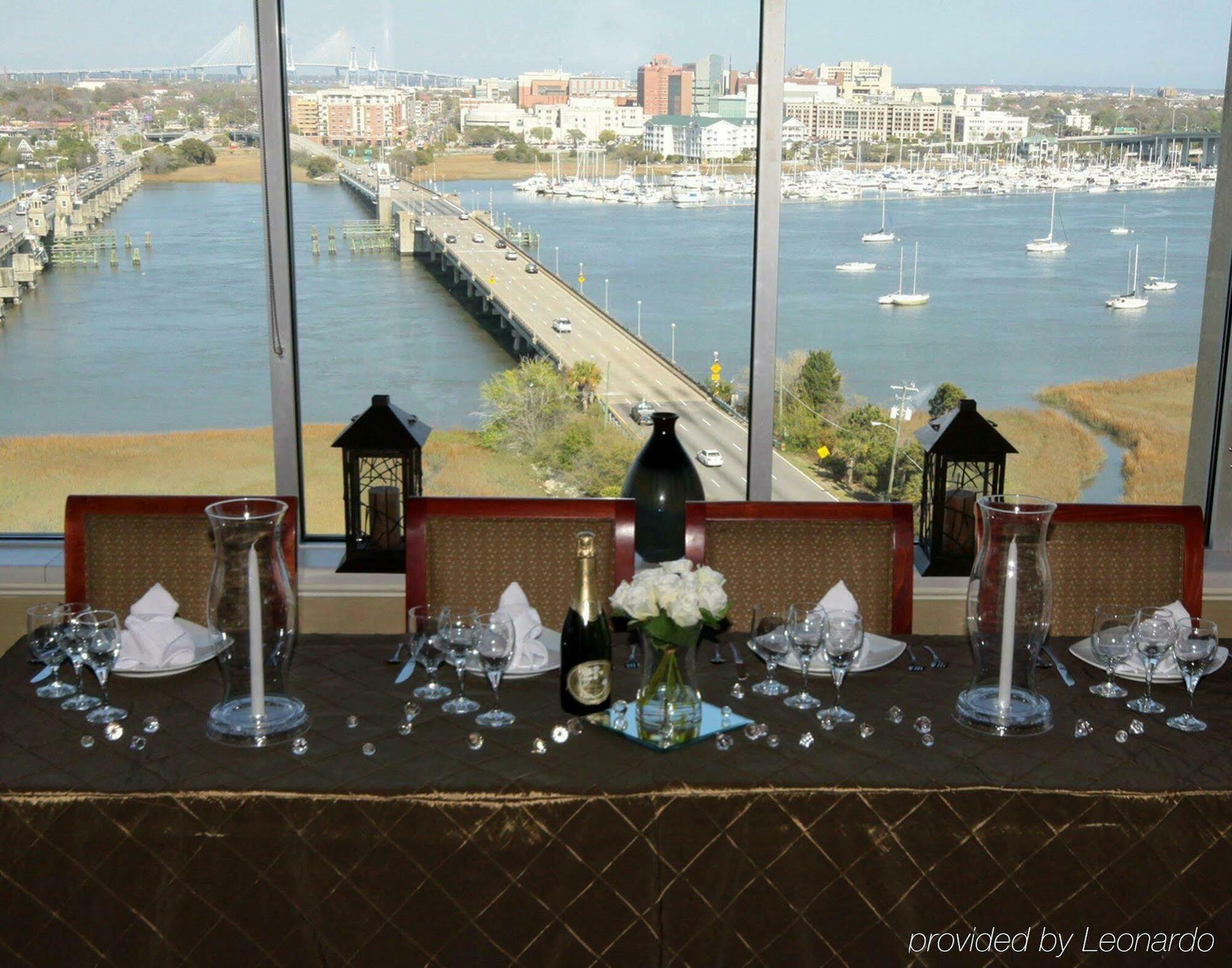 Holiday Inn Charleston-Riverview, An Ihg Hotel Restaurang bild